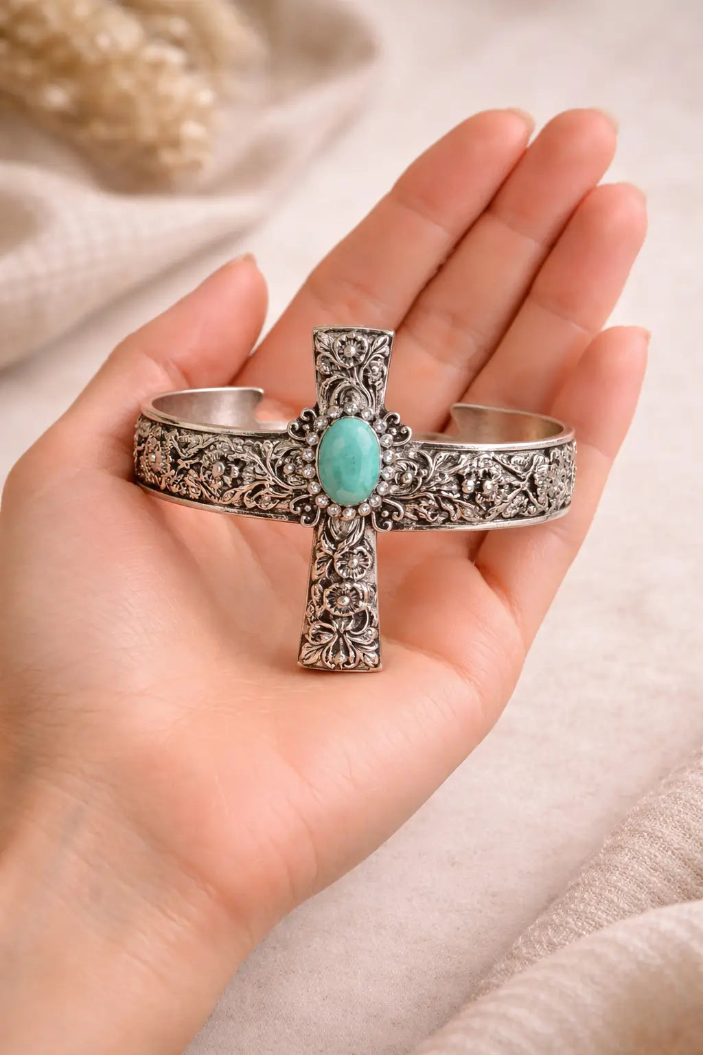TOOLED CROSS BANGLE